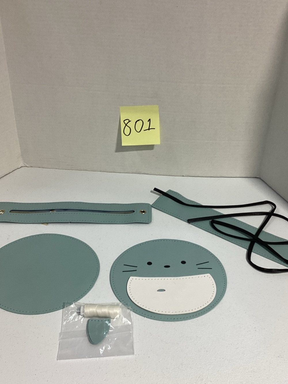 Kids Teal Round Cat Face Crossbody Craft Kit - Unbranded